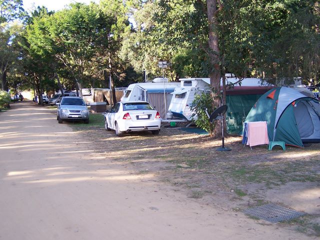 Woodgate Beach Tourist Park - Woodgate: Formed Roads in Lower section of Park
