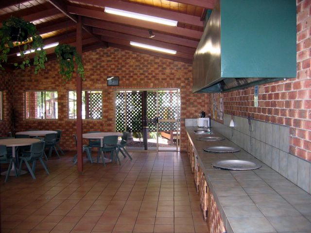 Blue Dolphin Holiday Resort 2005 - Yamba: Camp Kitchen and BBQ area - interior view