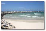Blue Dolphin Holiday Resort - Yamba: Yamba beach