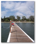 Blue Dolphin Holiday Resort - Yamba: Fishing from the jetty