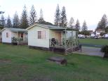 Calypso Holiday Park - Yamba: River side cabins, they seem to always be booked out
