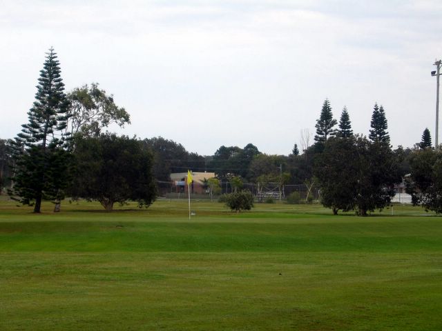 Yamba Golf Course - Yamba: 18th green.