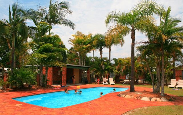 Yamba Waters Holiday Park - Yamba: Swimming pool