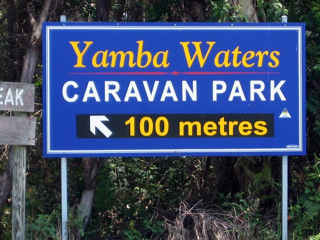 Yamba Waters Holiday Park 2005 - Yamba: Yamba Waters Caravan Park welcome sign