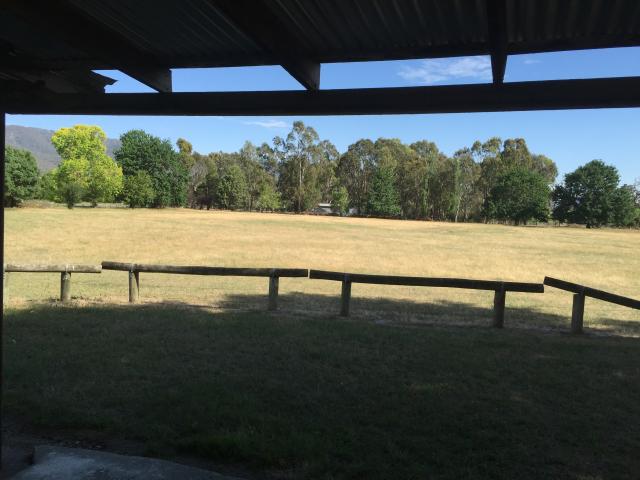 Yarck Recreation Reserve - Yarck: View of the Reserve Grounds