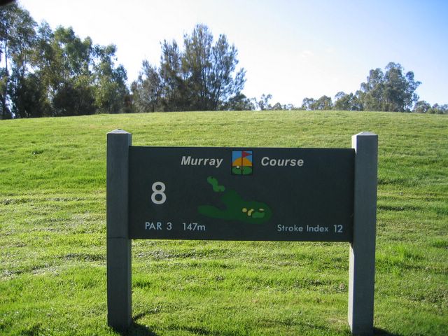 Yarrawonga & Border Golf Club - Mulwala: Yarrawonga & Border Golf Club Hole 8: Par 3, 147 metres