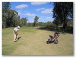 Yarrawonga & Border Golf Club - Mulwala: Approach to the Green on Hole 4