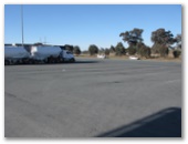 Yass Roadhouse and Service Centre - Yass: A very large sealed parking area.